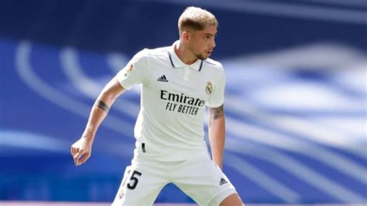 
Real Madrid & Liverpool play down talk of record Federico Valverde bid 