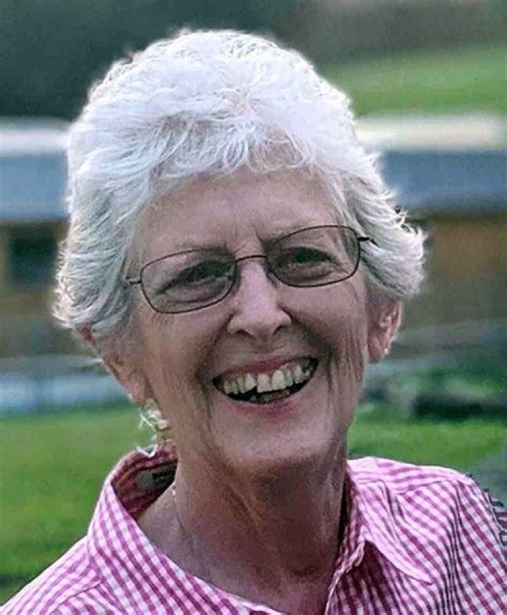 Rebecca King Bio (Wiki) 