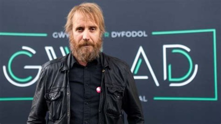 Rhys Ifans Height, Weight, Net Worth, Age, Birthday, Wikipedia, Who, Instagram, Biography