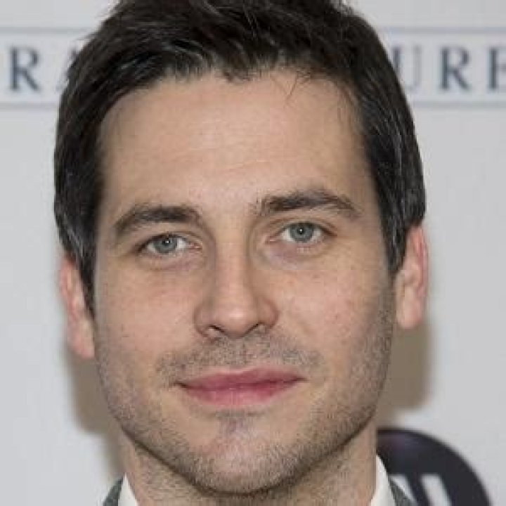 Rob James-Collier - Age, Family, Bio