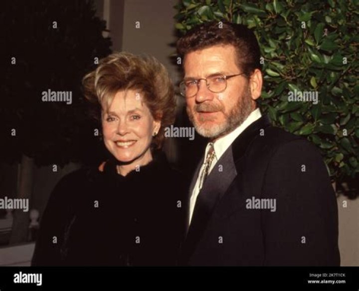 Robert Foxworth - Age, Family, Bio