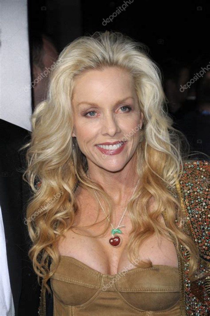 Robert Hays - Age, Family, Bio