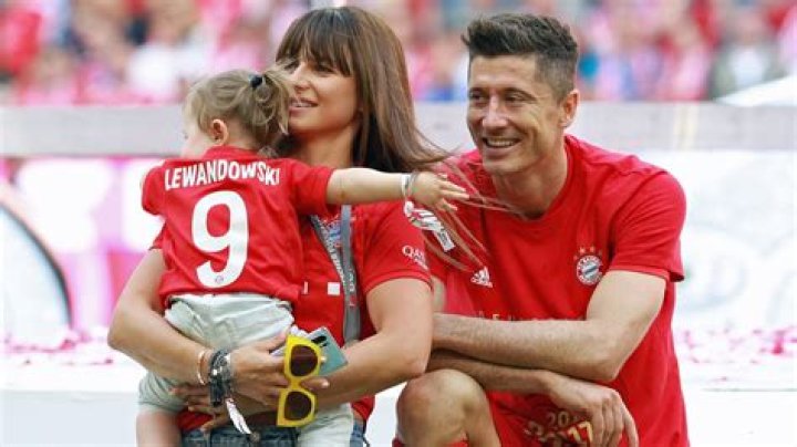 Robert Lewandowski - Age, Family, Bio