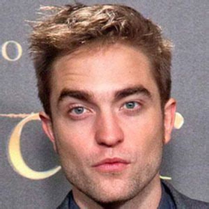 Robert Pattinson - Age, Family, Bio