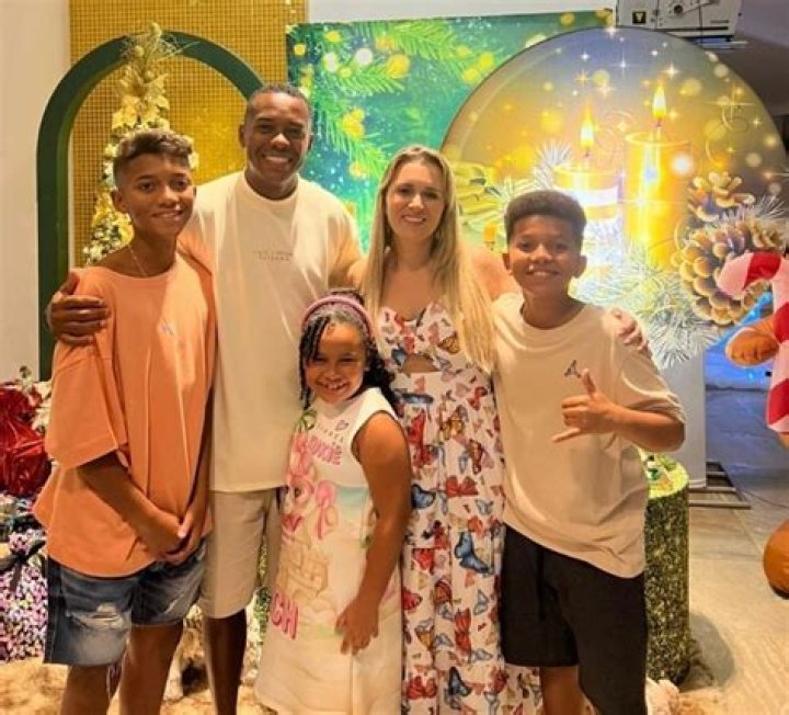 Robinho - Age, Family, Bio