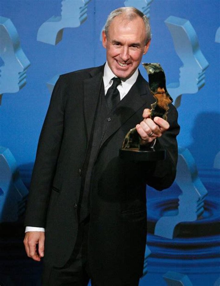 Ron MacLean Bio (Wiki) 