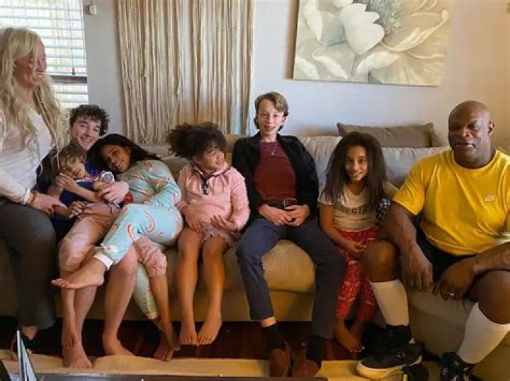 Ronnie Winter - Age, Family, Bio