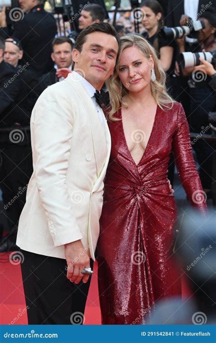 Rupert Friend eloped with Aimee Mullins, they got married in a compost shed