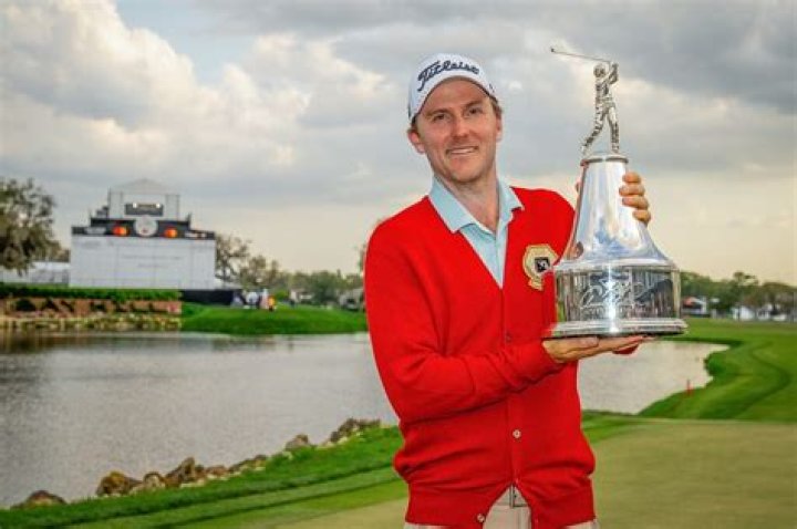 Russell Henley Height, Weight, Net Worth, Age, Birthday, Wikipedia, Who, Nationality, Biography