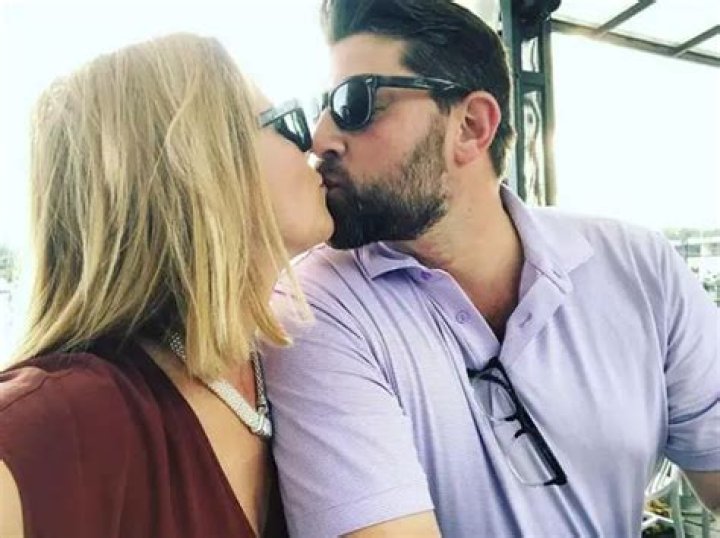 S. E. Cupp Wiki, Married, Husband, Baby, Salary, Net Worth, Bio