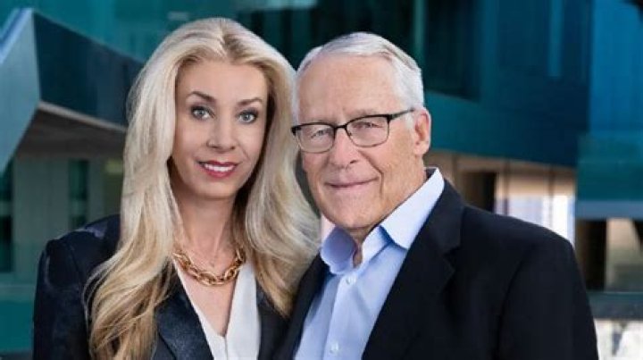 S. Robson Walton wife: Melani Lowman-Walton