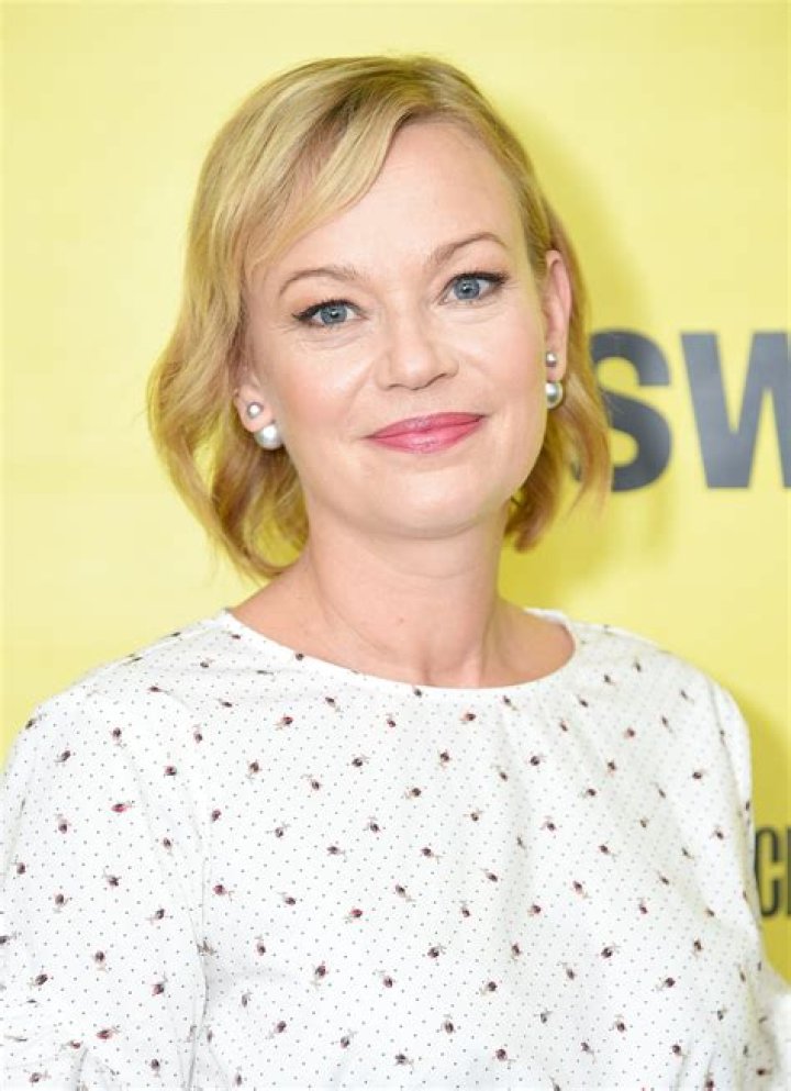 Samantha Mathis Net Worth - Wiki, Age, Weight and Height, Relationships, Family, and More