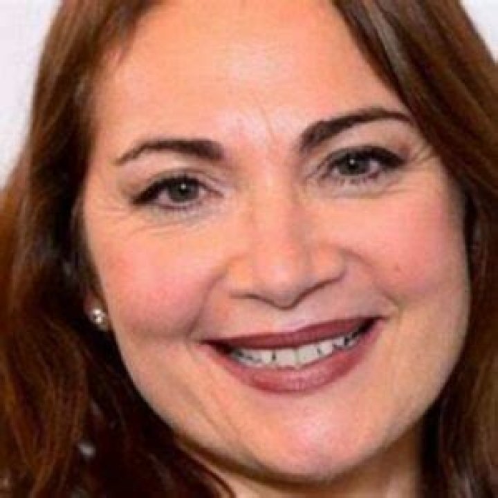 Sandy Mahl Bio (Wiki) 