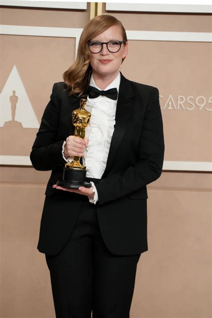 Sarah Polley Height, Weight, Net Worth, Age, Birthday, Wikipedia, Who, Nationality, Biography