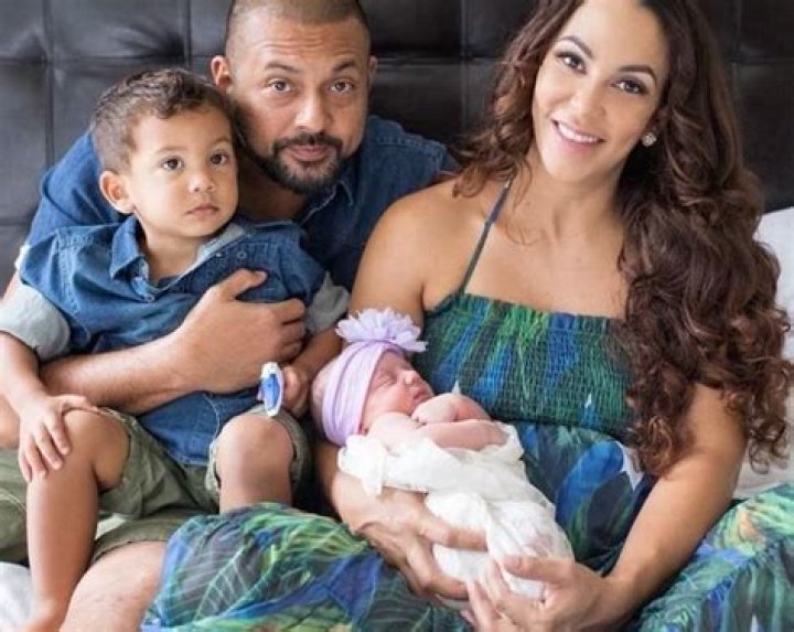 Sean Paul is Married to Wife: Jodi Stewart-Henriques. Kids.