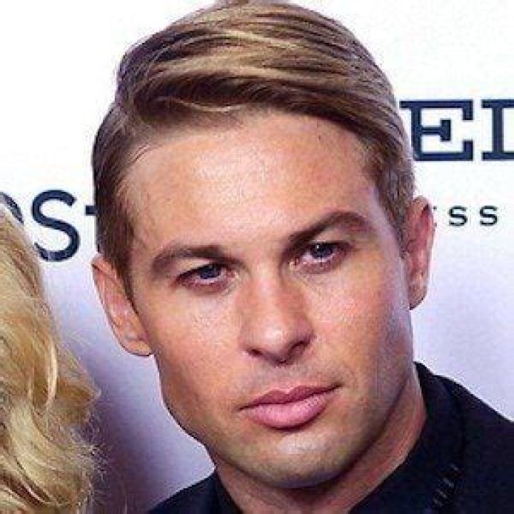 Sean Van Der Wilt - Age, Family, Bio