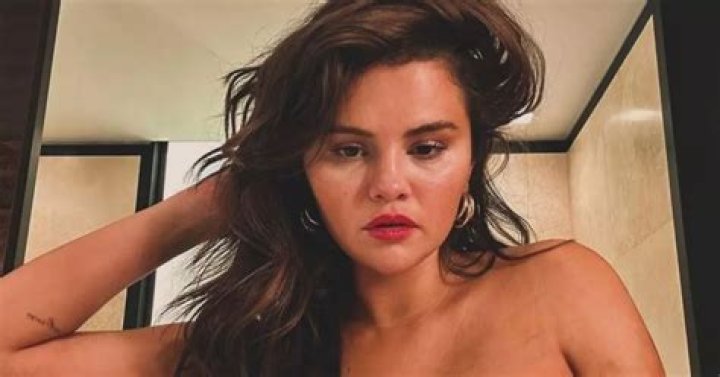Selena Gomez deletes everyone from Instagram, what is going on with her?