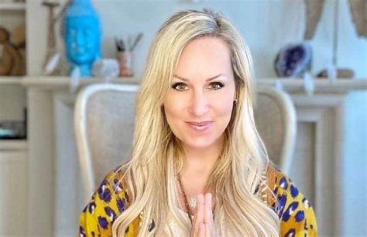 Sharon Logonov Bio (Wiki) 