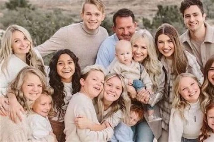 SharpeFamilySingers - Members, Ages, Trivia