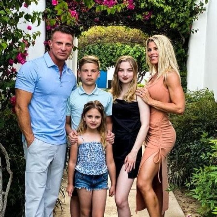 Sheree Gustin- Meet Wife Of American Actor Steve Burton. Together They Have Three Children.