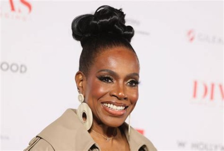 Sheryl Lee Ralph brought down the house at the 2022 Emmys