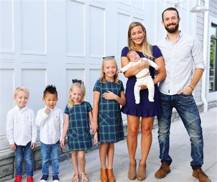 Simmi Singh - Age, Family, Bio