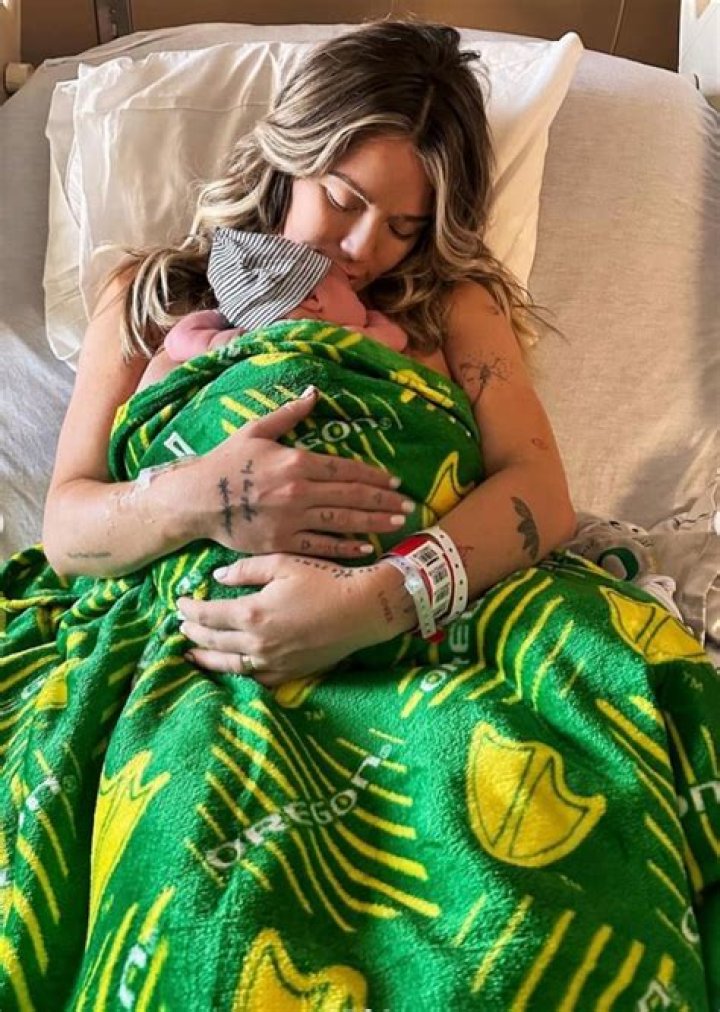 Snooki Gives Birth to Baby #3!