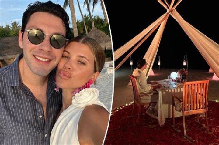 Sofia Richie gets intimate with Jaden Smith on a beachy day in LA!