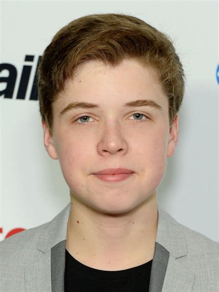 Sophia Roe - Age, Family, Bio