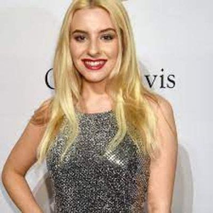 Sophie Beem Bio (Wiki) 