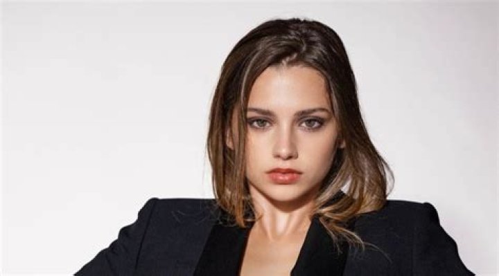 
Sophie Xdt Height, Weight, Net Worth, Age, Birthday, Wikipedia, Who, Nationality, Biography 