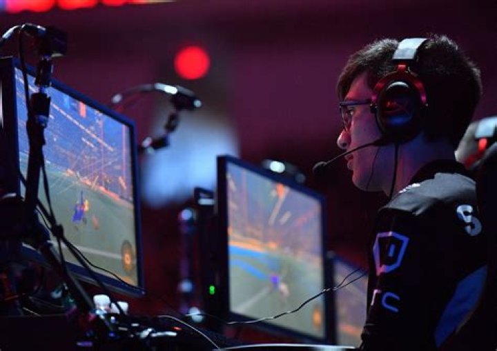 SquishyMuffinz Net Worth - Wiki, Age, Weight and Height, Relationships, Family, and More