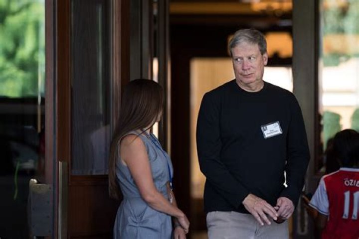 Stanley Druckenmiller Net Worth - Wiki, Age, Weight and Height, Relationships, Family, and More