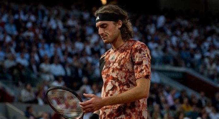 Stefanos Tsitsipas: ‘For us young people, I think it is good to pass the virus’