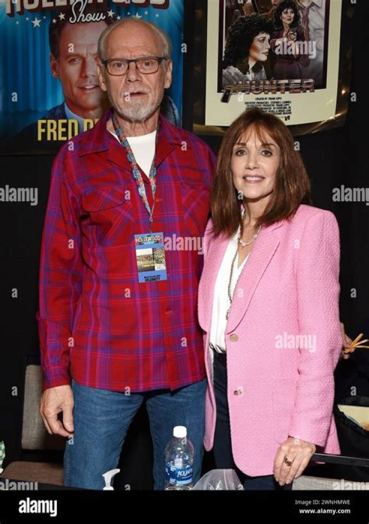 Stepfanie Kramer - Age, Family, Bio