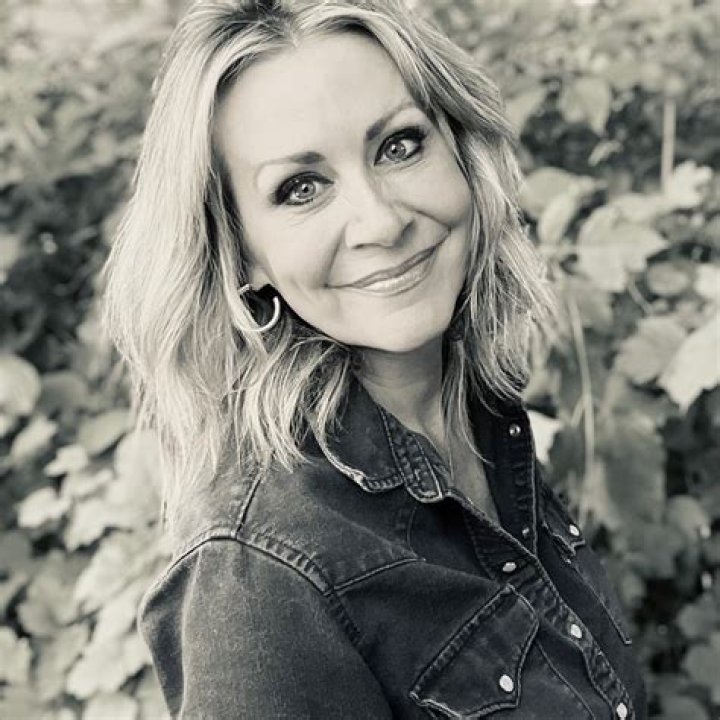 Stephanie Ford - Age, Family, Bio