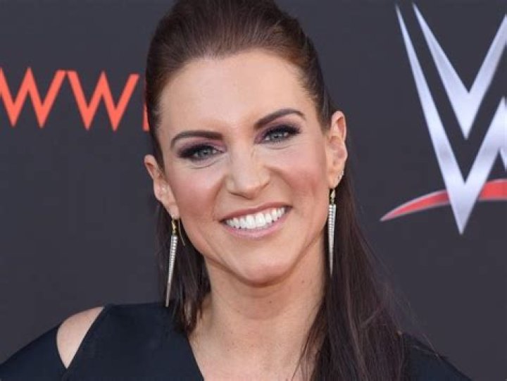 Stephanie McMahon Height, Weight, Net Worth, Age, Birthday, Wikipedia, Who, Nationality, Biography