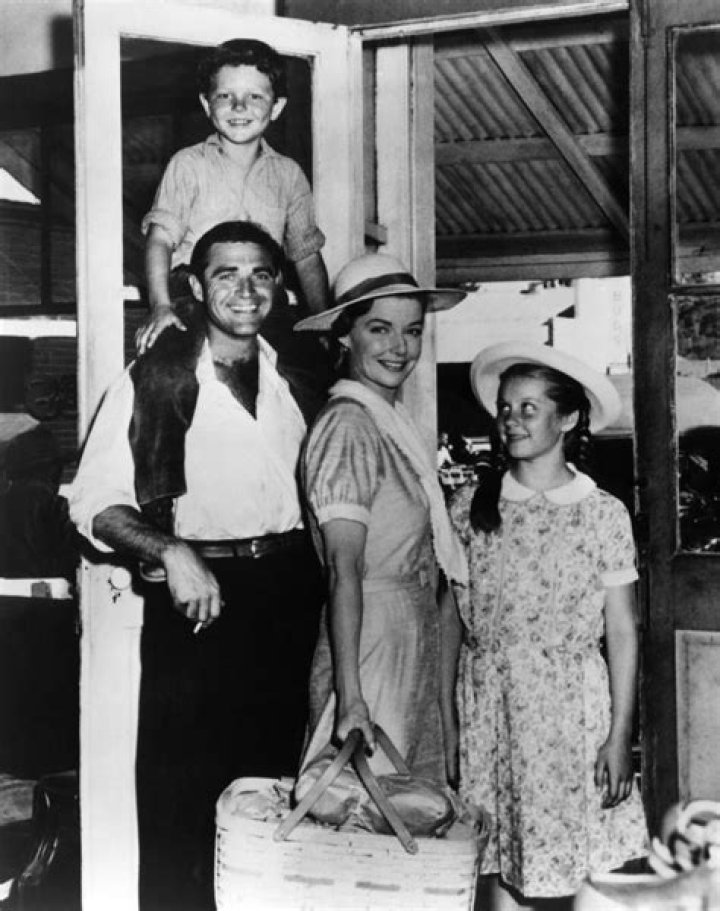Steve Cochran - Trivia, Family, Bio
