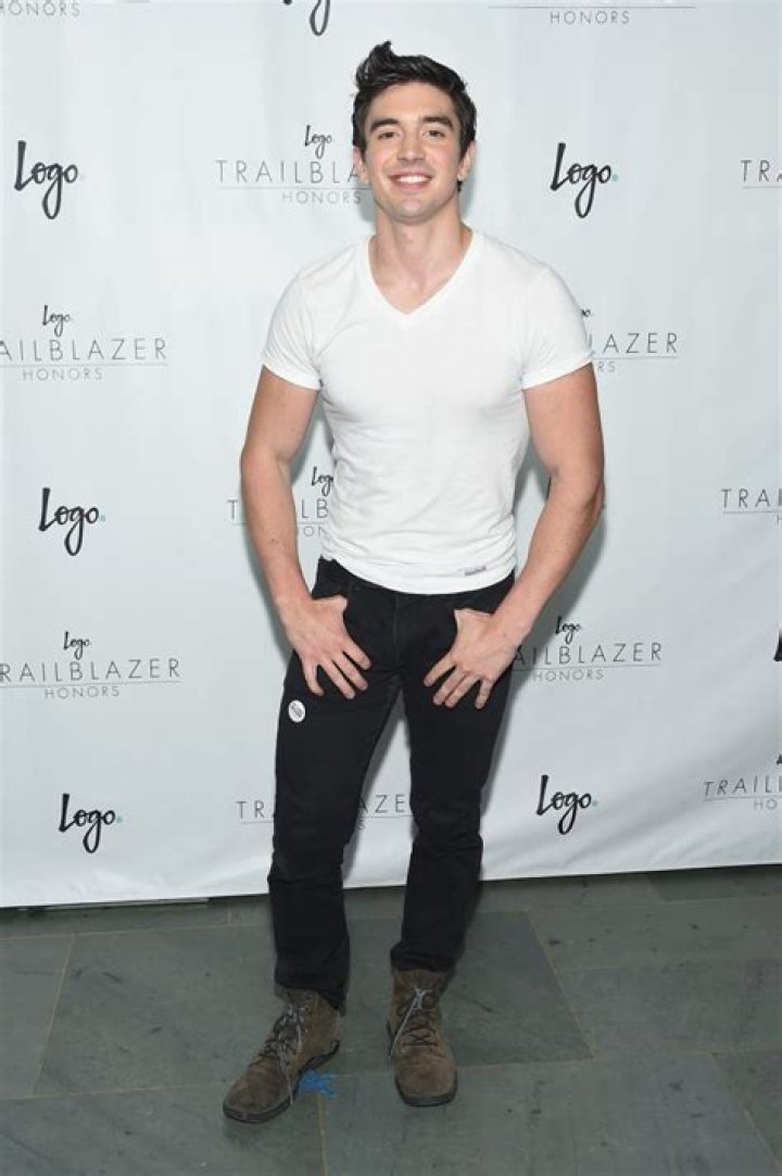 Steve Grand Net Worth - Wiki, Age, Weight and Height, Relationships, Family, and More