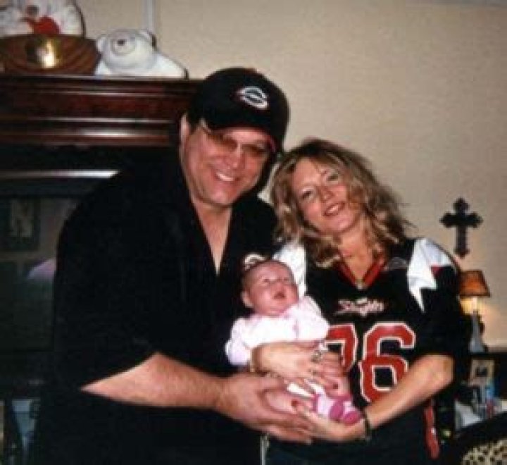 Steve McMichael is Married to Wife: Misty Davenport. Kids.