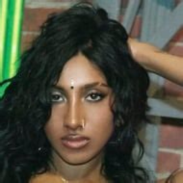 Summrs - Age, Family, Bio