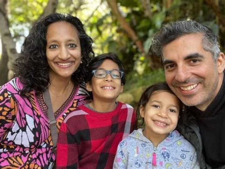 Sunil Malhotra - Age, Family, Bio