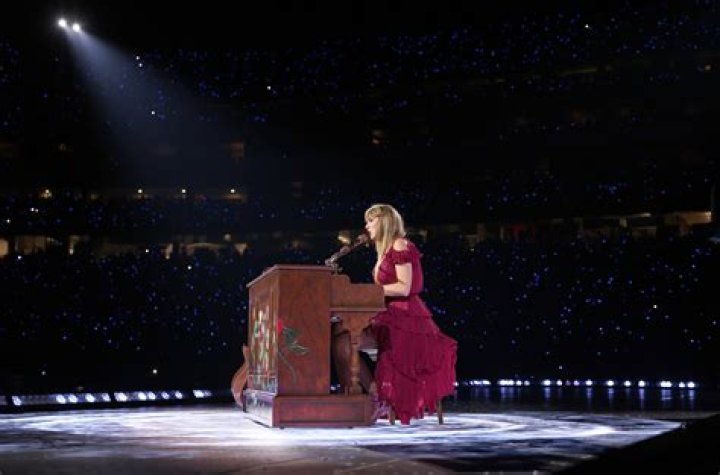 Taylor Swift tried to shut down a blogger critical of Swifty’s Aryan racebaiting