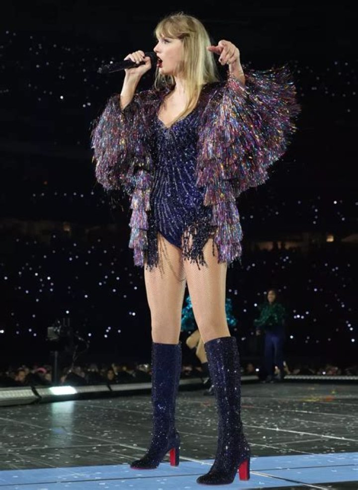 Taylor Swift wore Versace to sweep the 2023 MTV VMAs: cute or tragic?