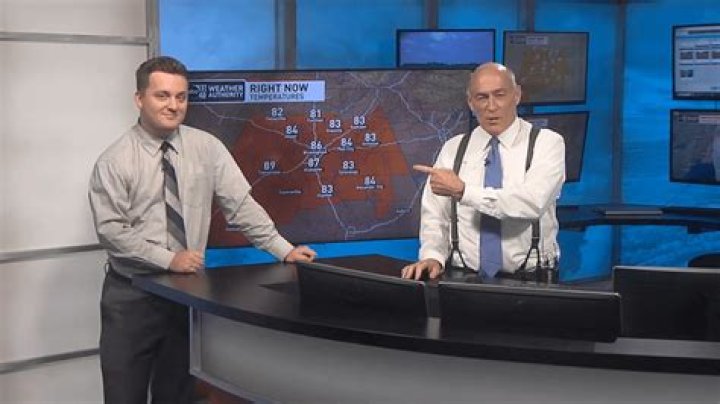 The ABC 33/40 television meteorologist, James Spann is marred to Karen James (Bio, Age, Height, Parents, Wife, Children, Salary & Net Worth)
