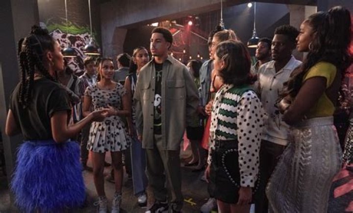 The Real O’Neals star Martha Plimpton receives criticisms after the video of #ShoutYourAbortion talking about her “Best abortion” video gets viral