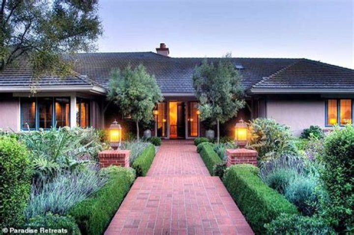 The Sussexes have been friendly with millionaire Bill Guthy for months, gasp