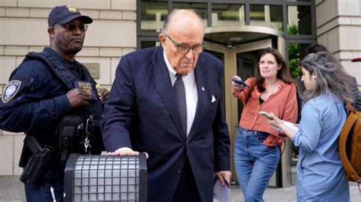 The third marriage of former New York City Mayor Rudy Giuliani collapses amidst cheating accusations on him!