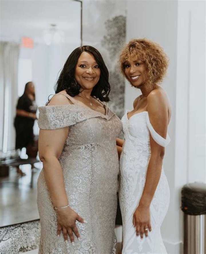 
Tiera Kennedy Height, Weight, Net Worth, Age, Birthday, Wikipedia, Who, Nationality, Biography 