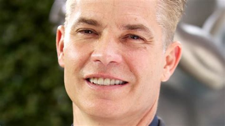 Timothy Olyphant sports stringy, unkempt hair in NYC: would you still hit it?